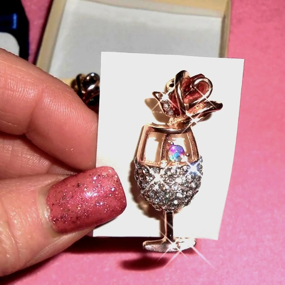 Rosegold Plated Austrian Crystal WineGlass Rose Stem Brooch
